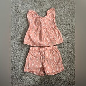 Carters 2T Peach Short Set